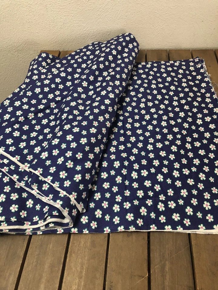 David Textiles 45"x5.5yds Cotton White Blue Pink Green Fabric Floral NEW - Image 2 of 4