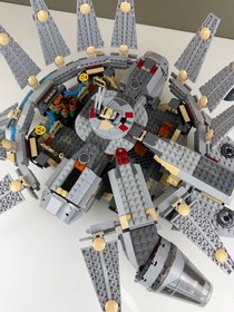 Lego Star Wars Millennium Falcon 4504 Incomplete Read