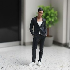 Modellfigur Frau 1:18 mehrere Ma&szlig;st&auml;be verf&uuml;gbar Frau im Anzug Figur f&uuml;r