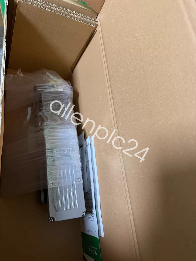 1PC VIA0702D12A0000 ISH070/60017/0/1/00/0/00/10/00 Servo Motor NEW FedEx or DHL