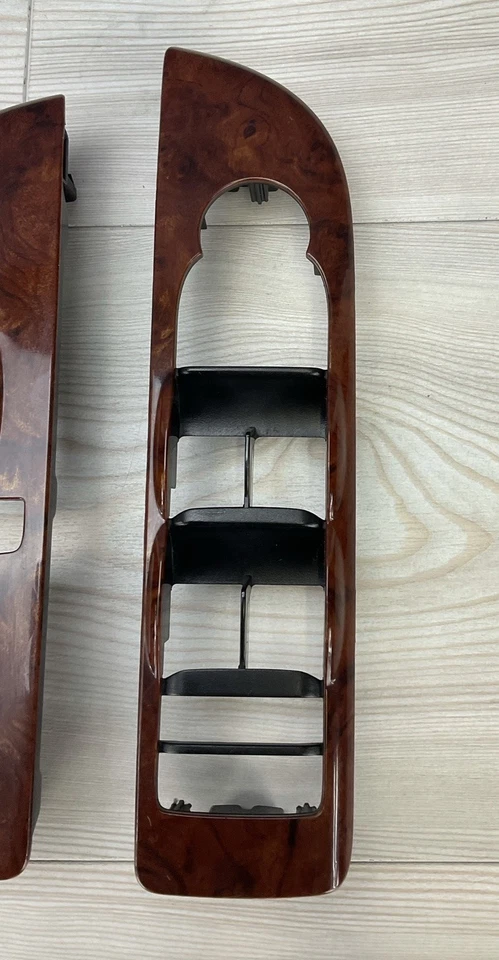 ♦️2009-2014 Cadillac Escalade EXT ESV Front Left Right Window Lock Switch Bezel - Image 2 of 4