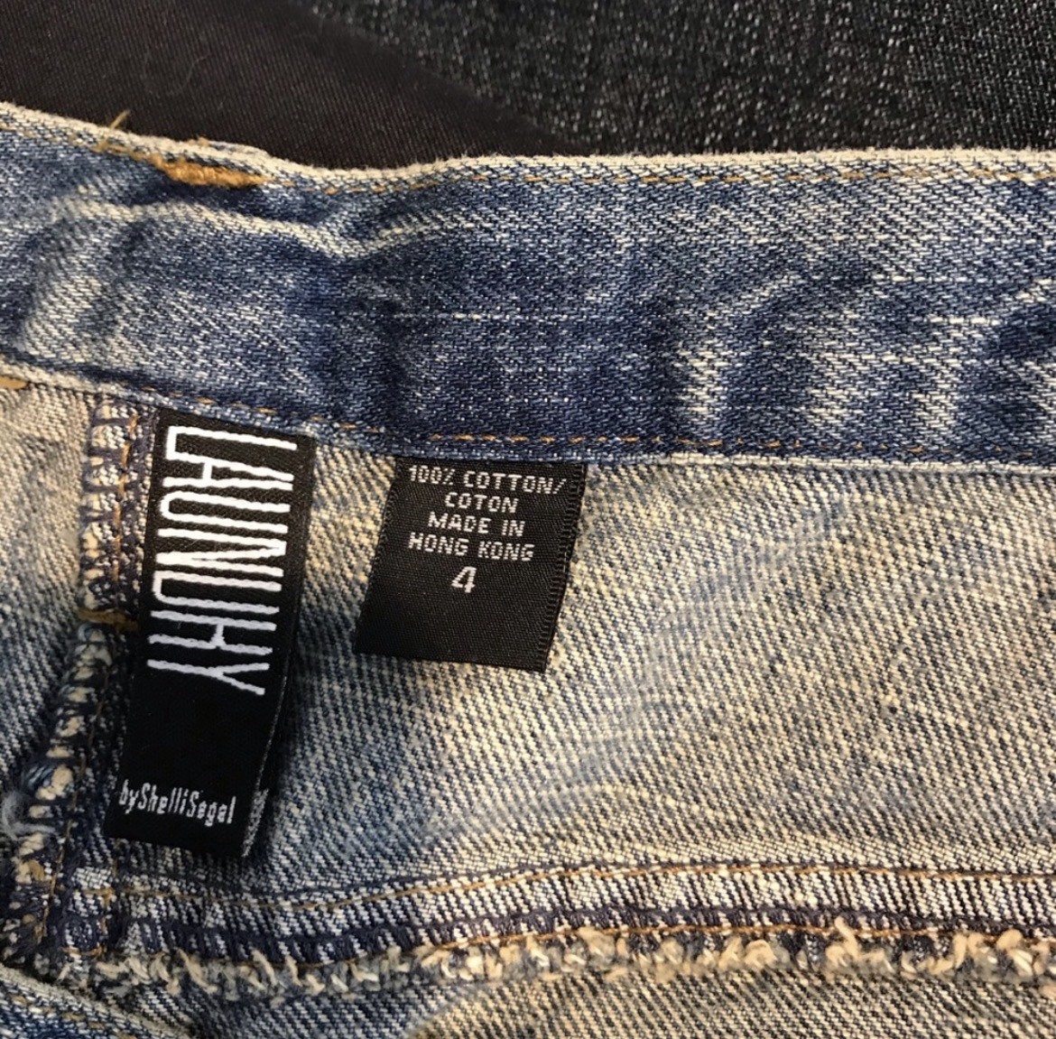 LAUNDRY BY SHELLI SEGAL PATCHWORK DISTRESSED JEANS - image 6