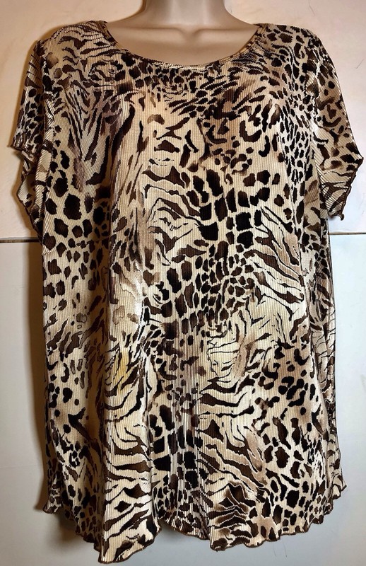 DRESS BARN WOMENS MEASURED SZ  XL/1X STRETCH TOP ANIMAL PRINT BROWN/ TAN PRINT