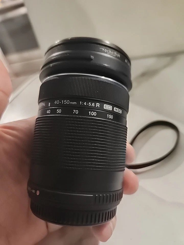 Объектив Olympus Digital 40-150 мм 1:4-5,6 R ED MSC (отличные условия) - Изображение 2 из 4