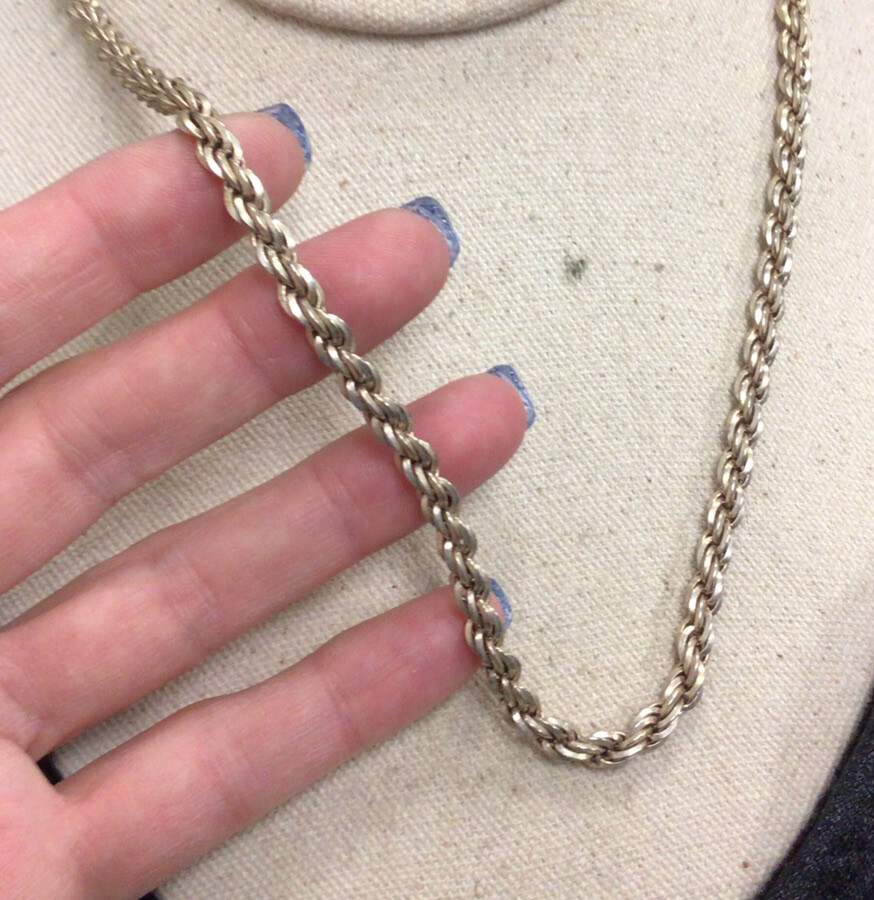 Picture 2 of 4