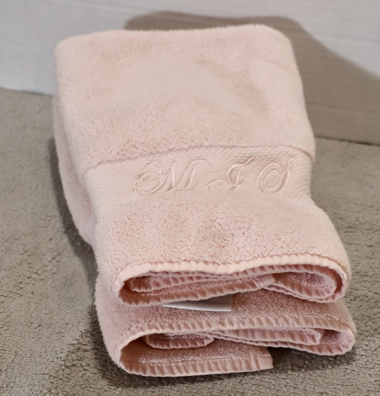 Frontgate resort collection bath towels - Highly rated Buy It For Life recommendation