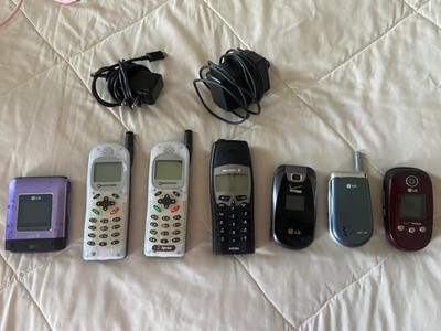 Lot of 7 2000s cell phones w/chargers LG Kyocera Ericsson