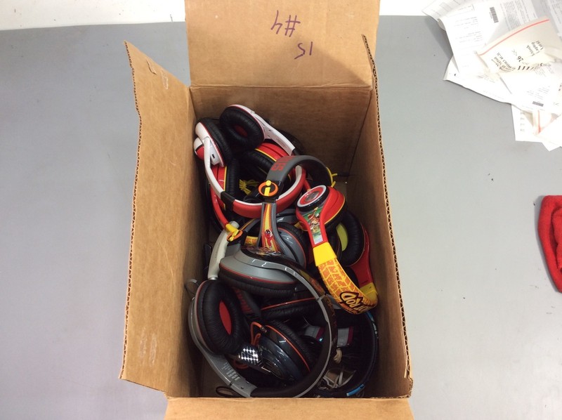 Headphones Lot Mixed Brands 15 Piece Bundle For Parts - lot 4