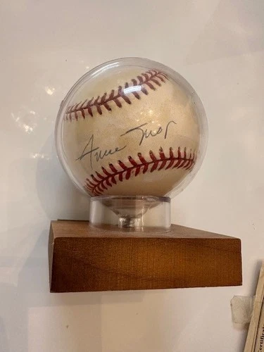 Willie Mays Signed Autographed Rawlings Baseball in Case, From NonSmoking Home