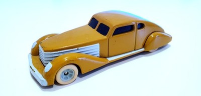 ERTL Auto TM &1992 DC Comics INC 0384GX 1992 Bruce Wayne Selten RAR
