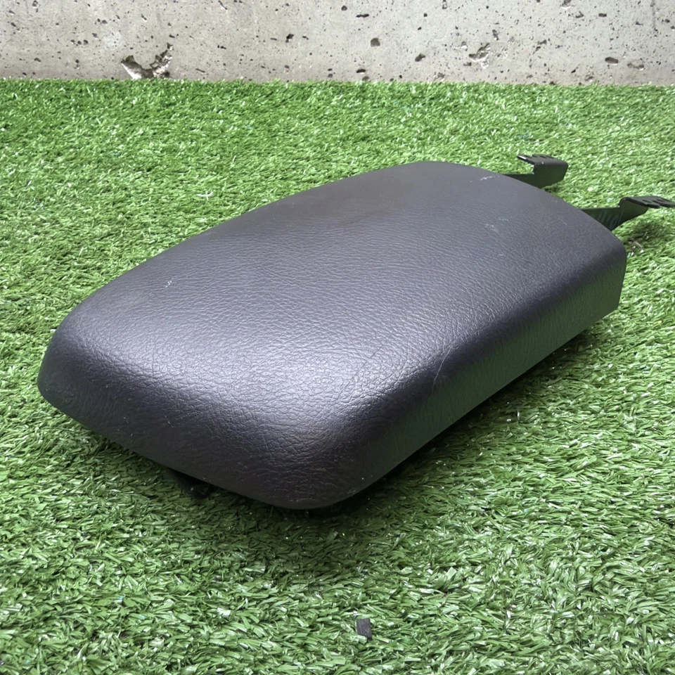 💎 2007-2011 Toyota Yaris седан черный центральная консоль пластиковая крышка подлокотника OEM - Изображение 3 из 4