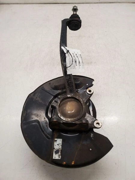 Conjunto de nudillo de husillo de conductor delantero izquierdo Toyota Tundra 2004-2006 4x2 fabricante original Foto 2 de 4