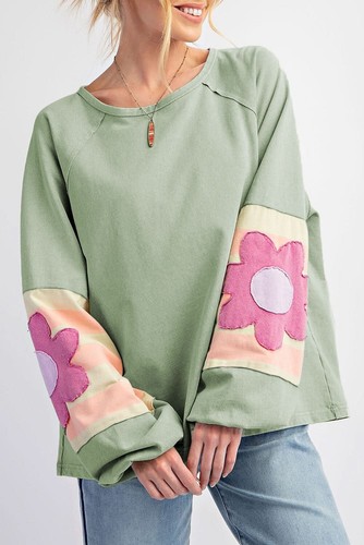 Floral oversized top in smoke green
