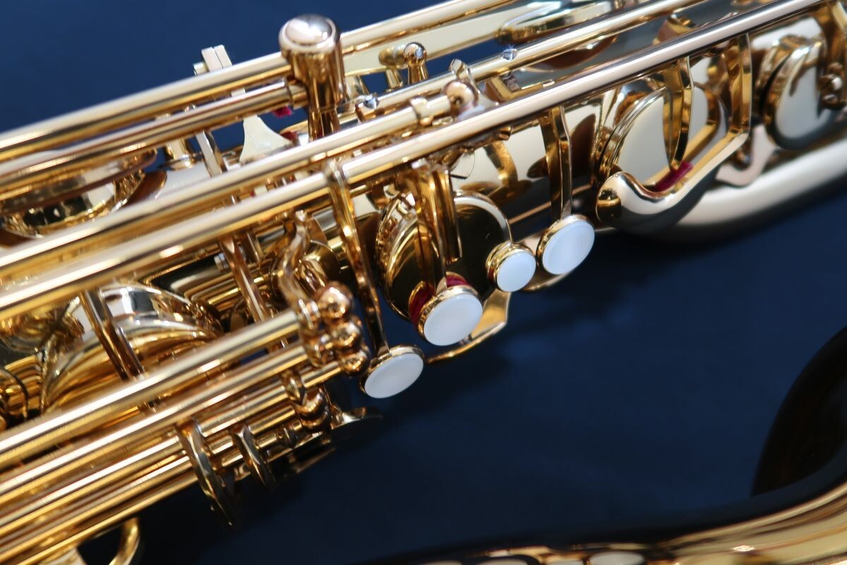 Yamaha YBS-480 Baritone Saxophone Sax YBS480 Eb Gold Lacquered w