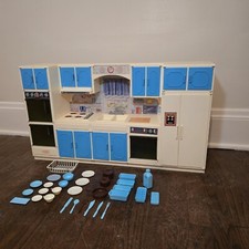 Today's Kids for Barbie 1970's Vintage Blue Deluxe Dream Kitchen 30 Acces READ
