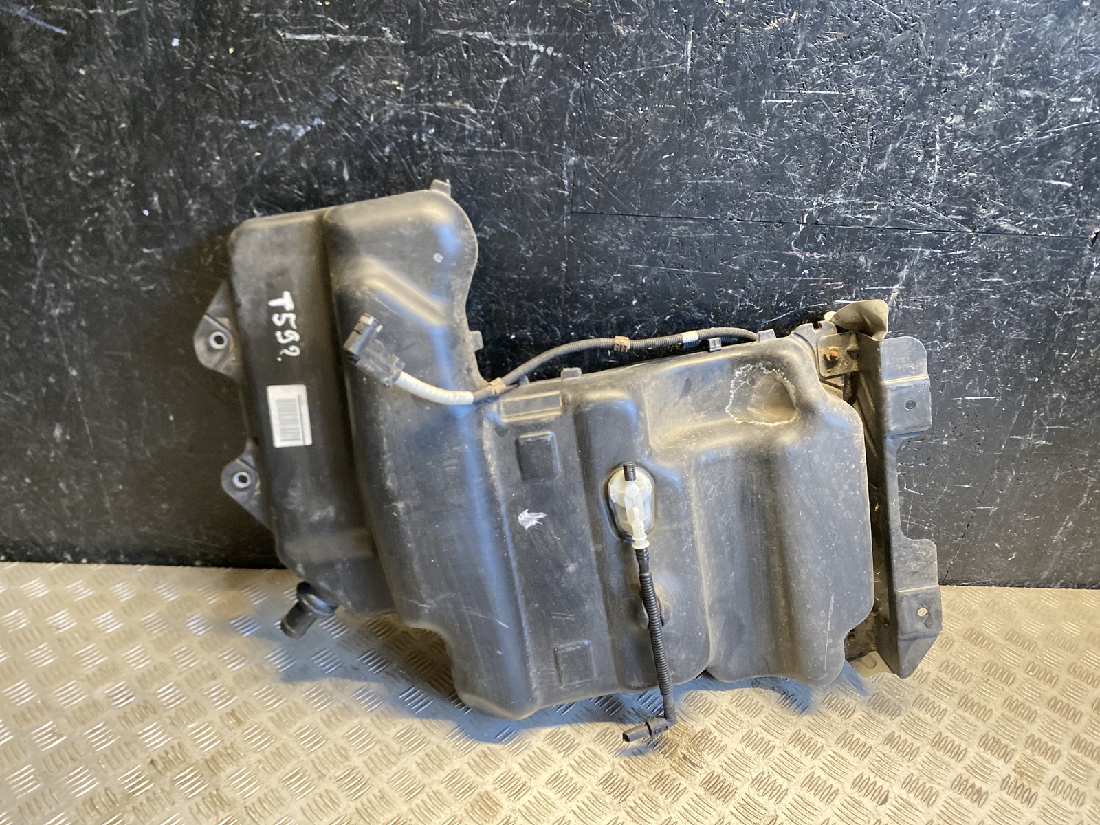 Adblue Tank Mercedes-Benz VITO Kasten 2019 A4474700015 online 