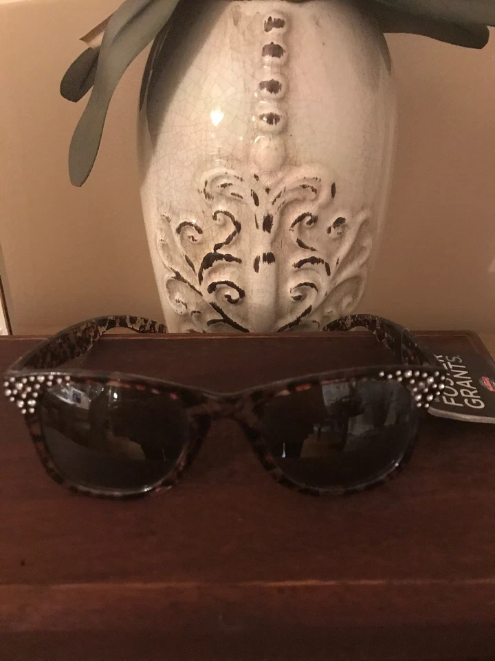 Nuevas gafas de sol envolventes de leopardo Foster Grants ASTSN1355 para mujer. Con piedra Foto 3 de 4