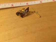 INDIAN DEITY PINBACK, UNKNOWN ORIGIN