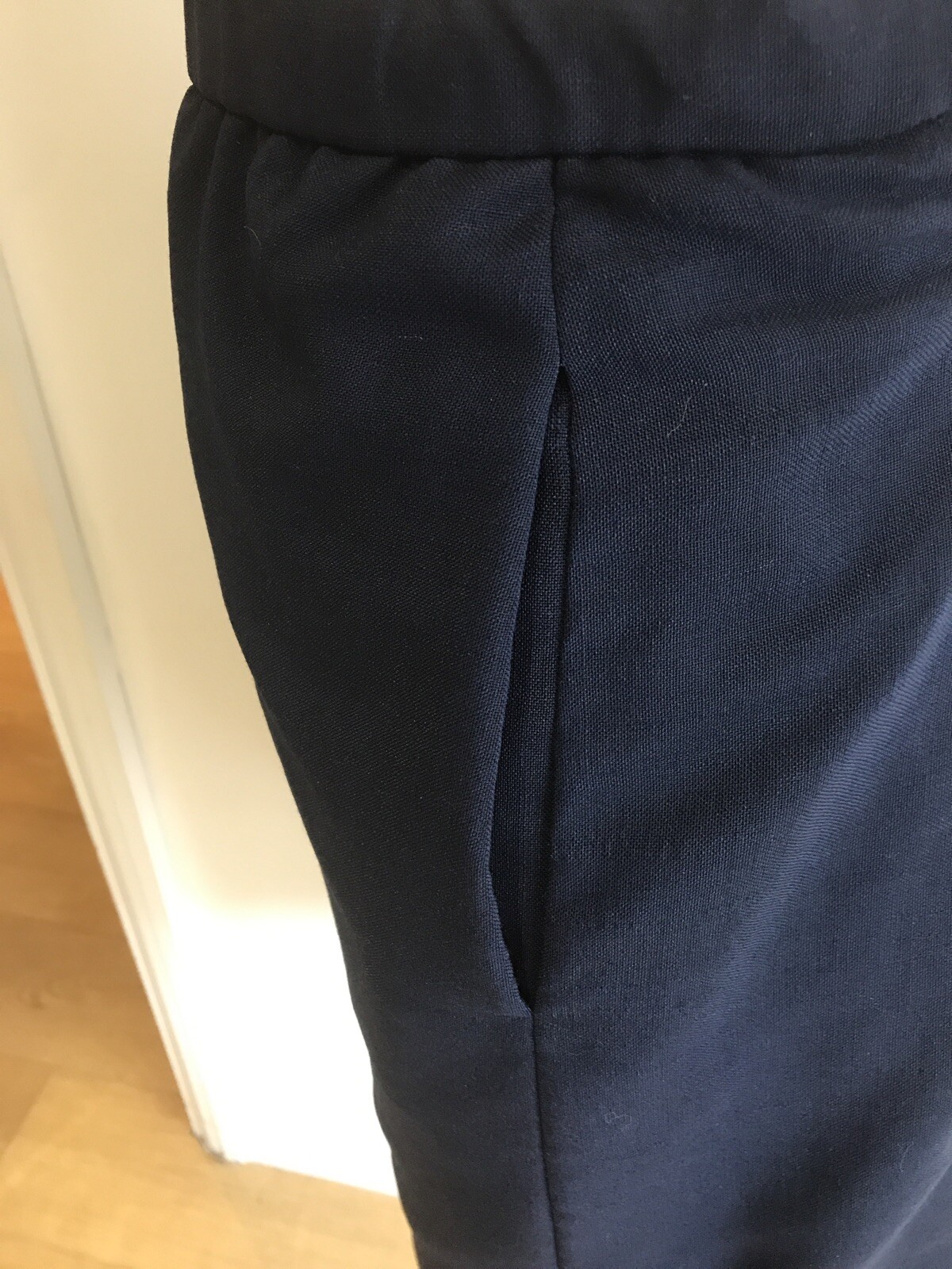 Rare1950s "Miss Worth" Navy Blue Skirt Suit, 19.5" armpit to armpit approx. 7