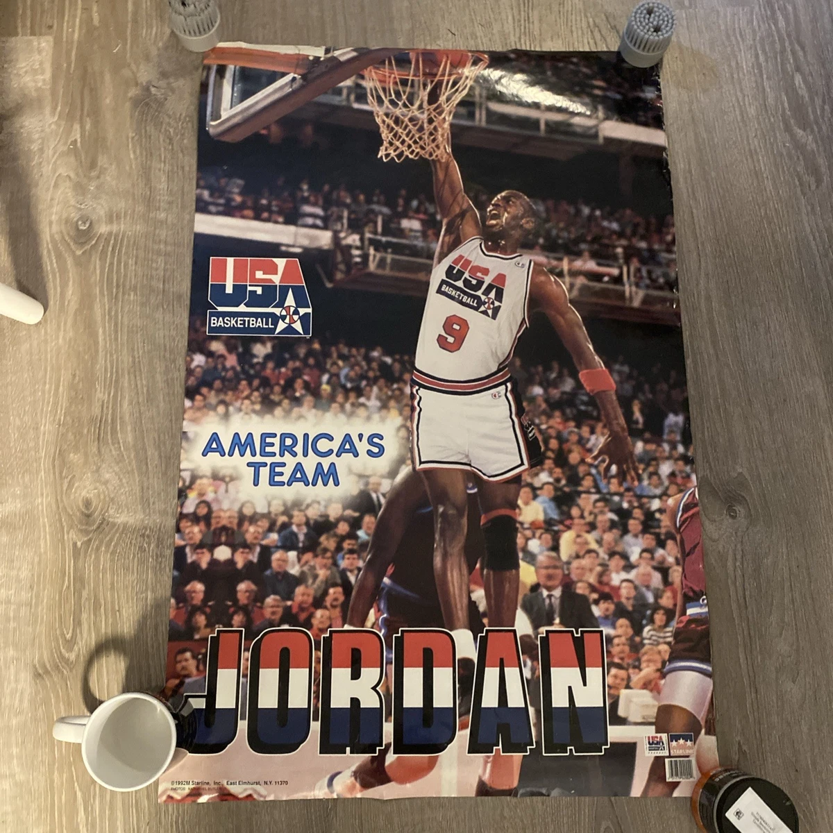 ファングッズ Michael Jordan Poster 1992 Vintage 1992 Nike Michael Jordan #23 NBA Collectible Poster 23X35