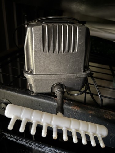 AquaMiracle AP-60 Linear Air Pump 950GPH for Pond Aerator