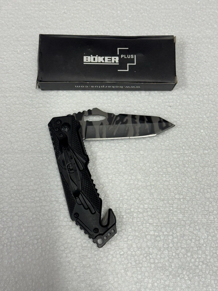 Cuchillo Plegable Boker Plus 01KAL11 Kalashnikov KAL 11 Tanto Combo Edge Foto 2 de 2