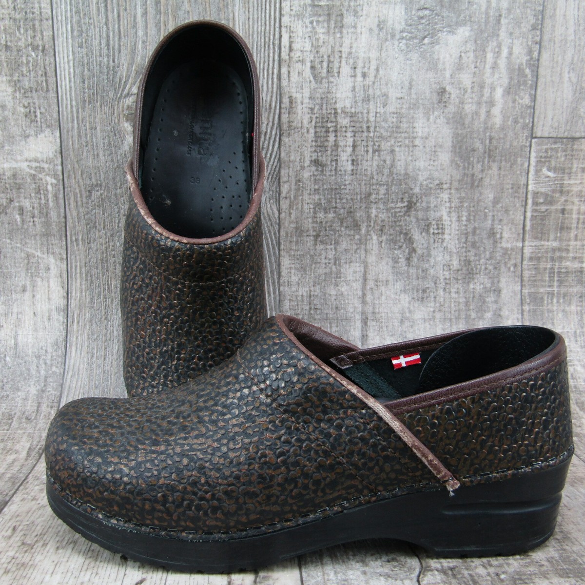 Sanita Clogs 38 Black Brown Women display picture 1