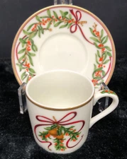 Royal Gallery Queensberry Christmas Demitasse Cup & Saucer 