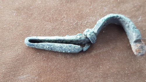 Celtic/Roman bronze brooch damaged in Antiquity. Please read description. L116b