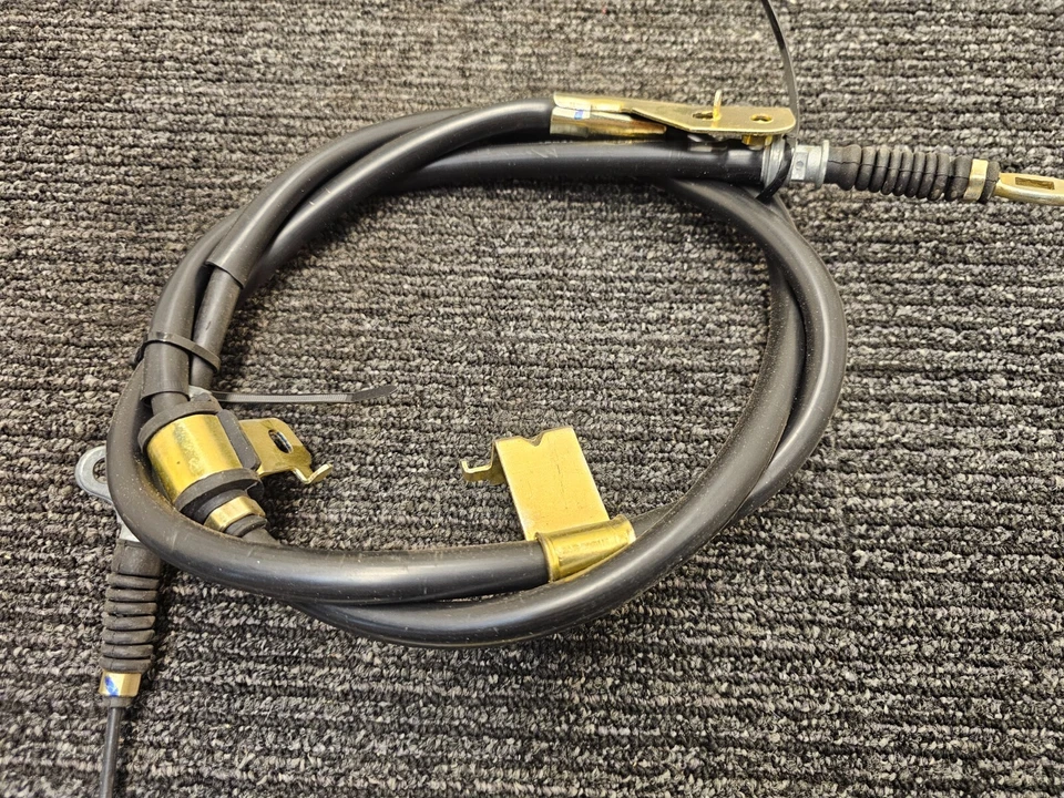 Cabo de freio de estacionamento traseiro CARQUEST Wearever BCA660128 para 00-03 Nissan Maxima - Imagem 3 de 4