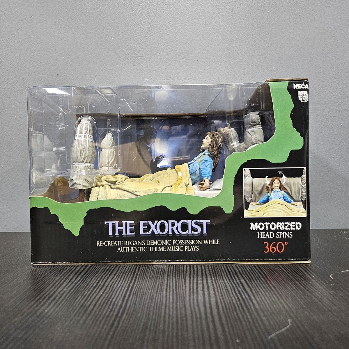 NECA エクソシスト リーガン・ポゼスト モーター式フィギュア NECA エクソシスト リーガン・ポゼスト モーター式フィギュア