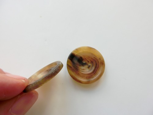 2pcs, 25mm Mid Brown Authentic Horn Bone Matte Large Round 4-Hole Coat Buttons - Picture 3 of 7