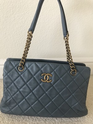 chanel large shopping bag 30cm