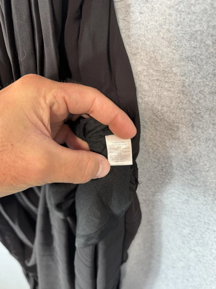 Encantador Maxi Vestido Charlie Para Mujer Pequeño Plisado Rayas Negro Sin Mangas Recorte Foto 3 de 4