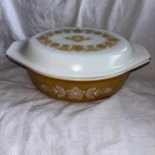 Vintage PYREX Ovenware Casserole Dish With Lid Butterfly Gold 1.5 Qt Made in USA