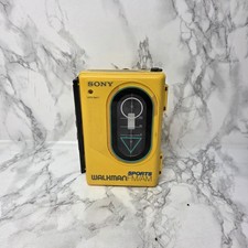 Sony Walkman Sports WM-F35 lettore cassette/radio - vintage - perfettamente funzionante