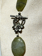 Green Stone Beaded Necklace Ball/Bead Chain Oval Beads Floral Toggle Clasp