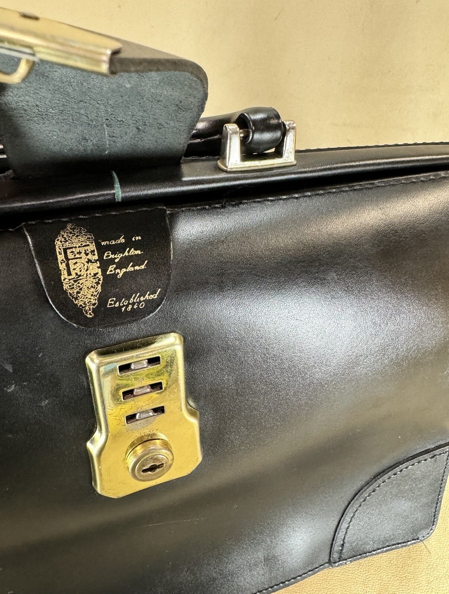 Vintage Cheney England 16” Leather Black Briefcase Business Vintage Cheney England 16” Leather Black Briefcase Business