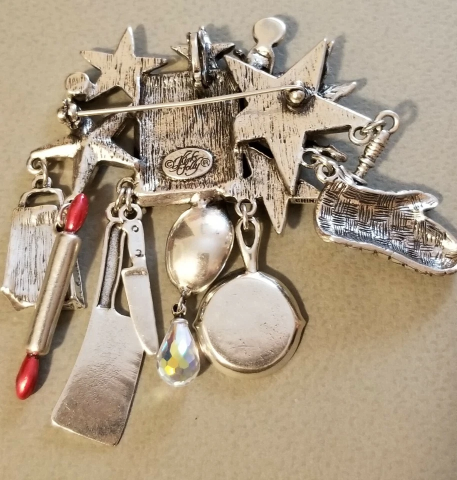 Kirks Folly Rare Cooking Pin / Pendant - Image 4 of 4