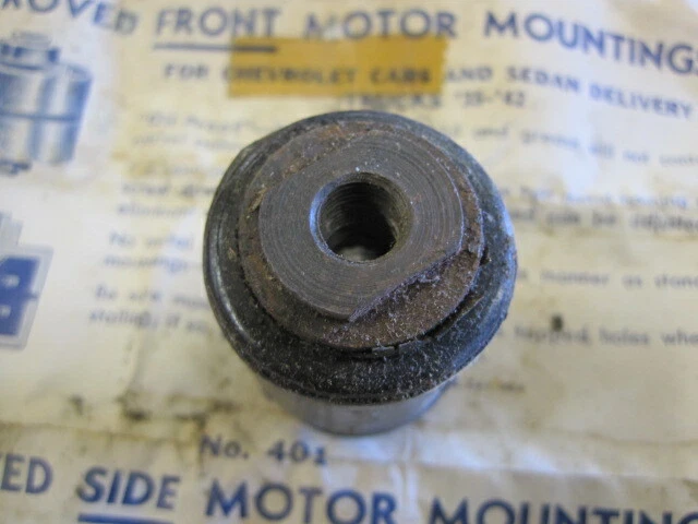 Chevrolet Pass Cars y sedán marca Champ 1935-42 montaje de motor lateral de entrega NORS Foto 2 de 4