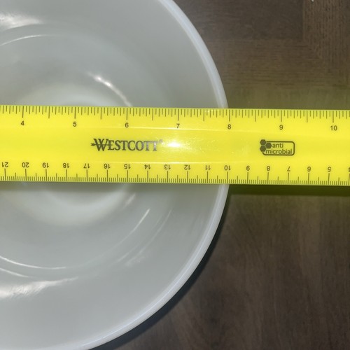 Fire King White Milk Glass Swirl 8 inch Mixing Bowl Anchor Hocking~ WHITE GLASS - Picture 5 of 6