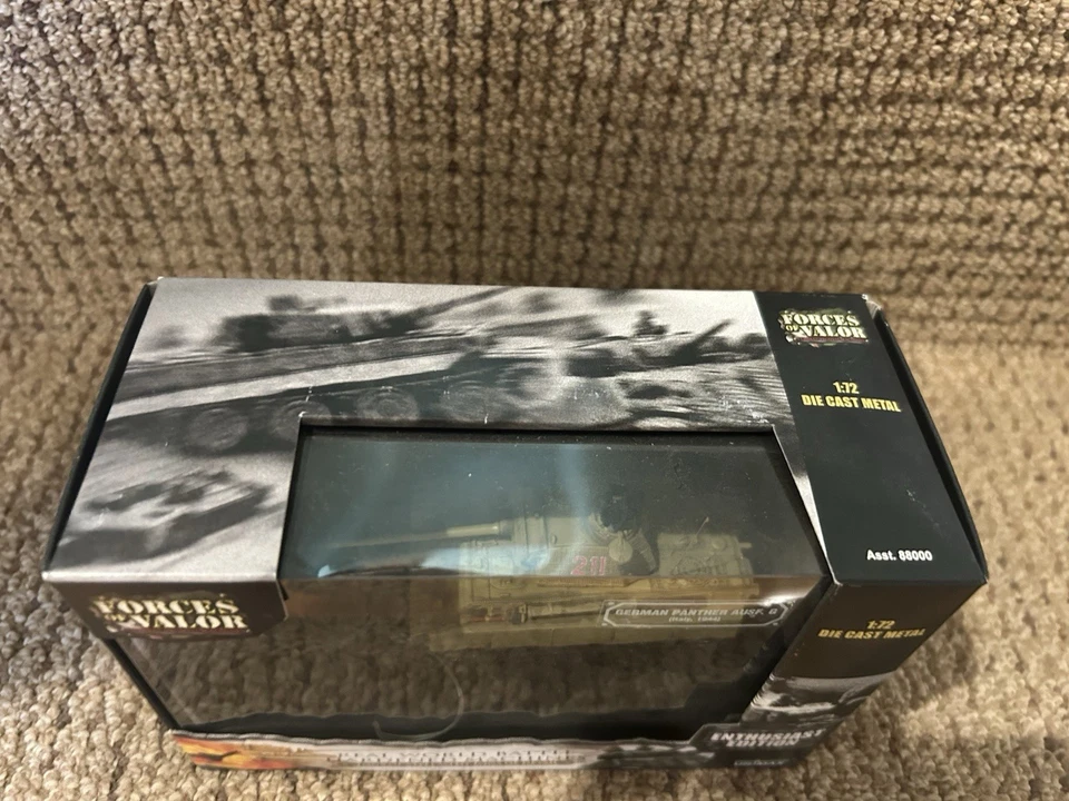 Unimax Forces of Valor 1:72 German Panther Ausf G, Italy 1944, No. 85426 - Image 2 of 4