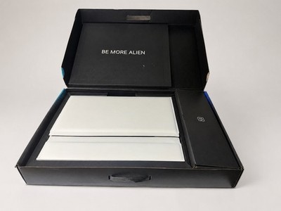   Dell Alienware 18  Area-51 Gaming Laptop   RTX 5090, i9, 64GB RAM, 2TB SSD