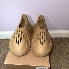 adidas Yeezy Foam Runner Beige Slip-On Clog Breathable Logo Men US 8.5 GZ5544