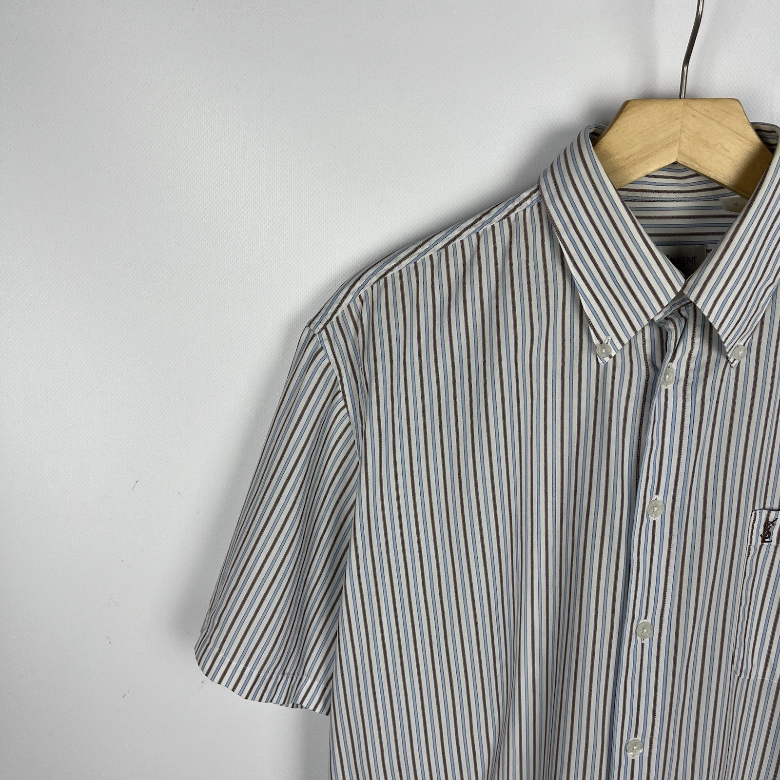 Camicia da uomo Yves Saint Laurent YSL a righe manica corta con bottoni tagli...