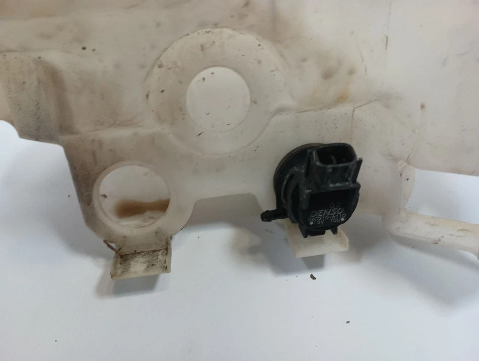 Wash Reservoir from 2018 Subaru XV CROSSTREK 10690812 - Image 3 of 4