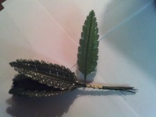 12 Vintage Green Celluloid Fern Leaves - Japan