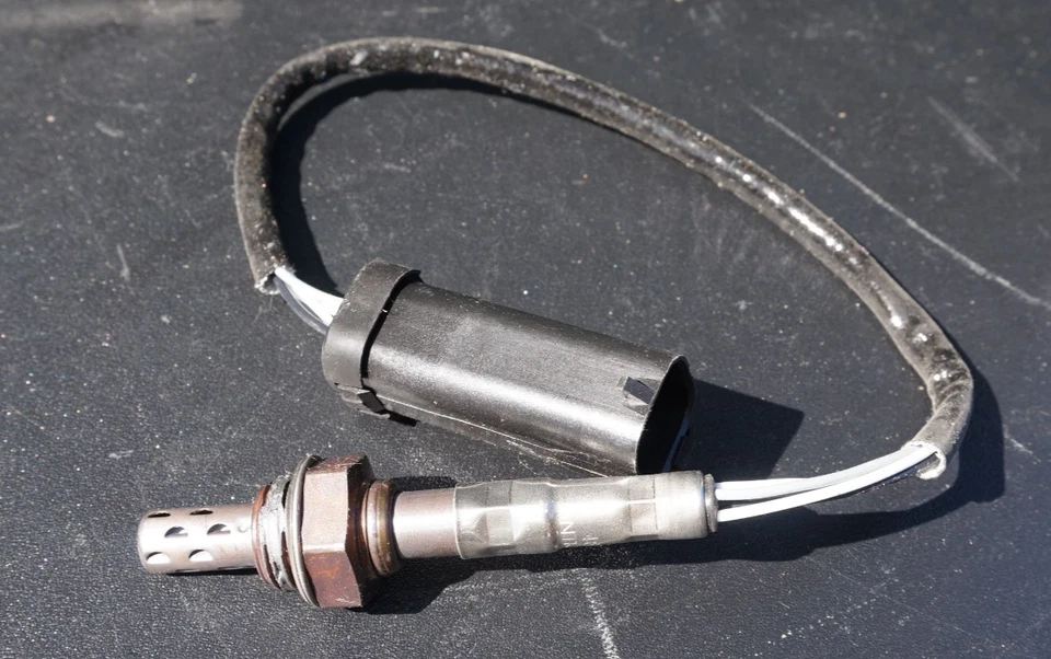 New Mopar 1995-98 Chrysler Stratus Cirrus 2.5L O2 Oxygen Sensor 4606067 Genuine - Imagen 4 de 4