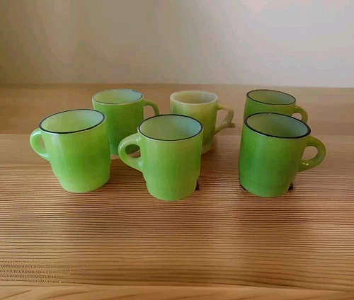 FIRE KING Green Stacking COFFEE MUG 6 Cups MIXED STYLE C & D Handle Stackable