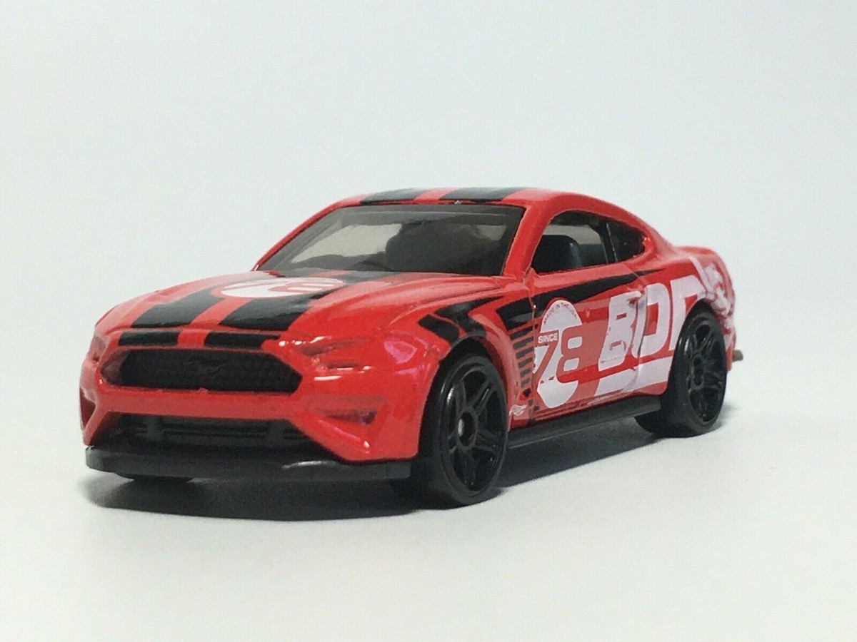 Hot Wheels HW Speed Graphics 2/10 2018 Ford Mustang GT Red